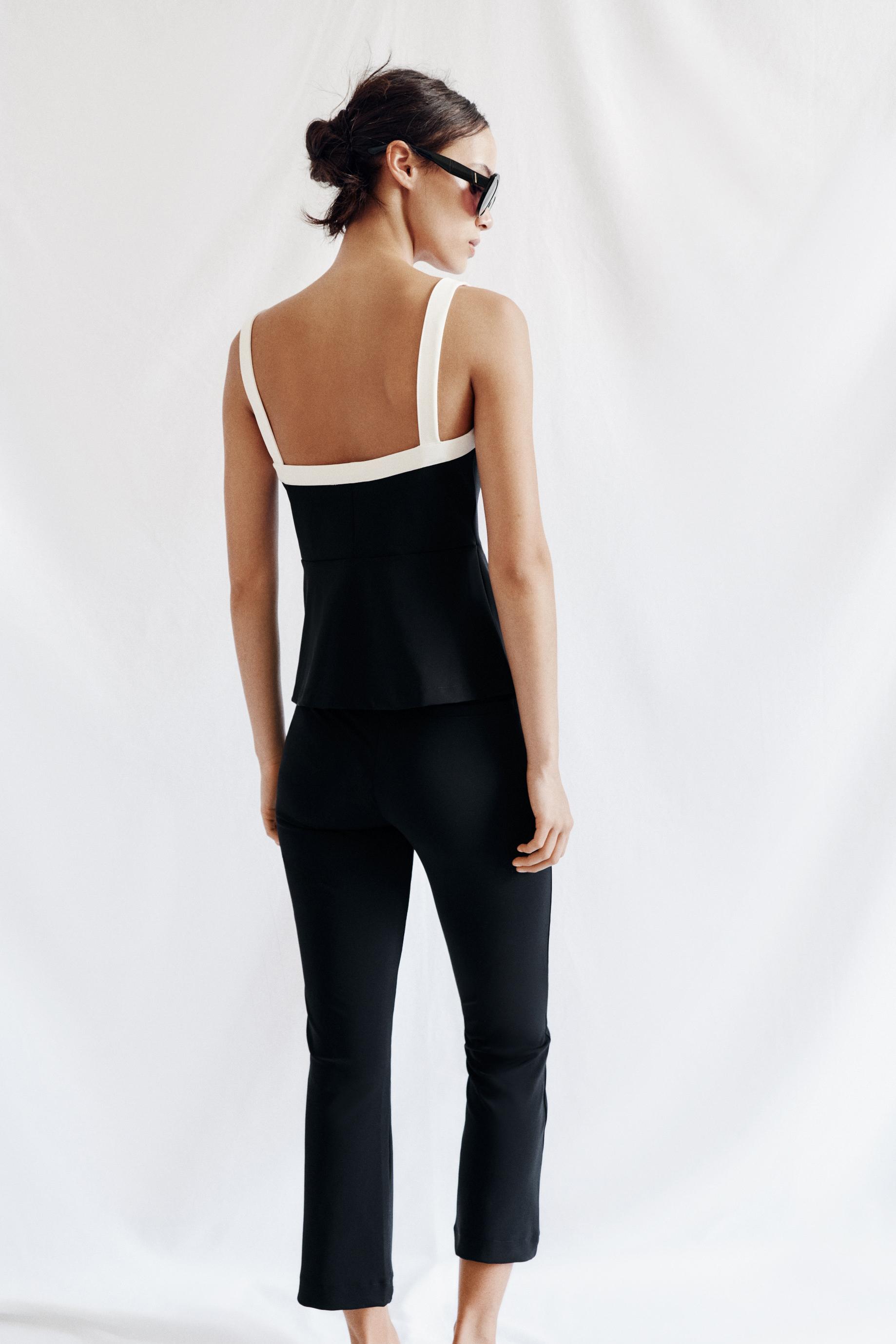 FLARED PINTUCK LEGGINGS